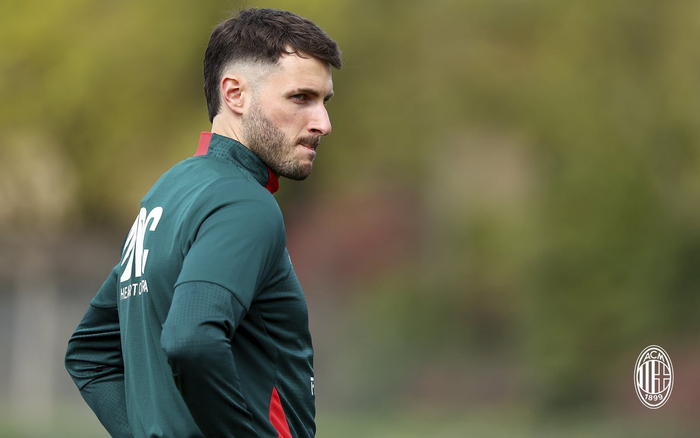 华体会官方网站-米兰结束假期重新集结训练|AC米兰|ac米兰|球队_新浪体育_新浪新闻