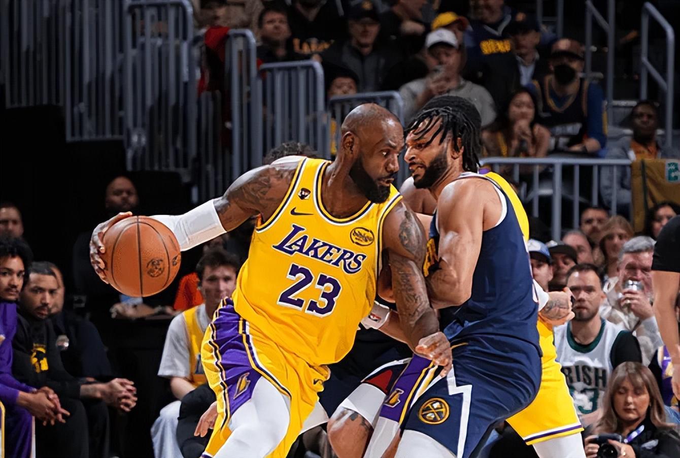 华体会官方入口-艾顿伤退！湖人16分大逆转，詹姆斯创2大NBA神迹，东契奇大号三双